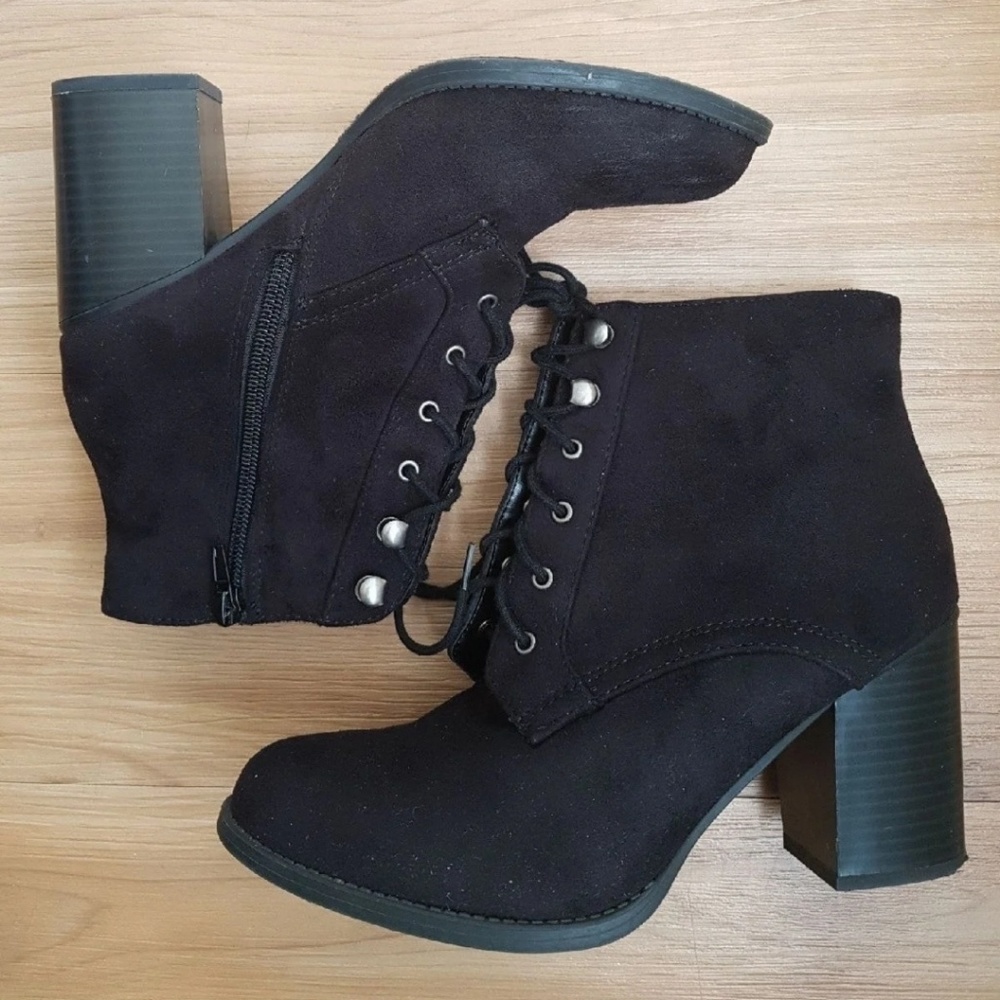 Coconuts By Matisse Lace-Up Black Boots